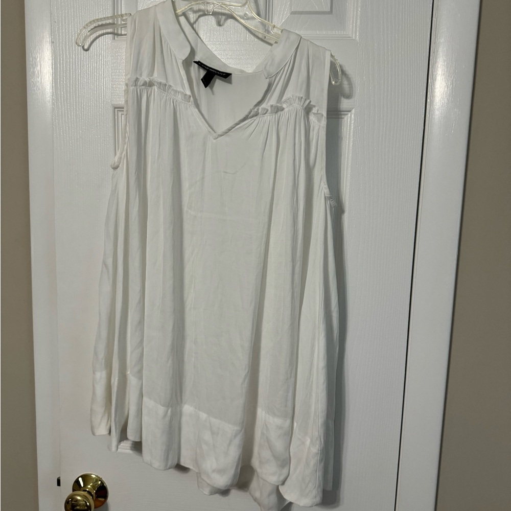 Women's White Sleeveless V-Neck Blouse